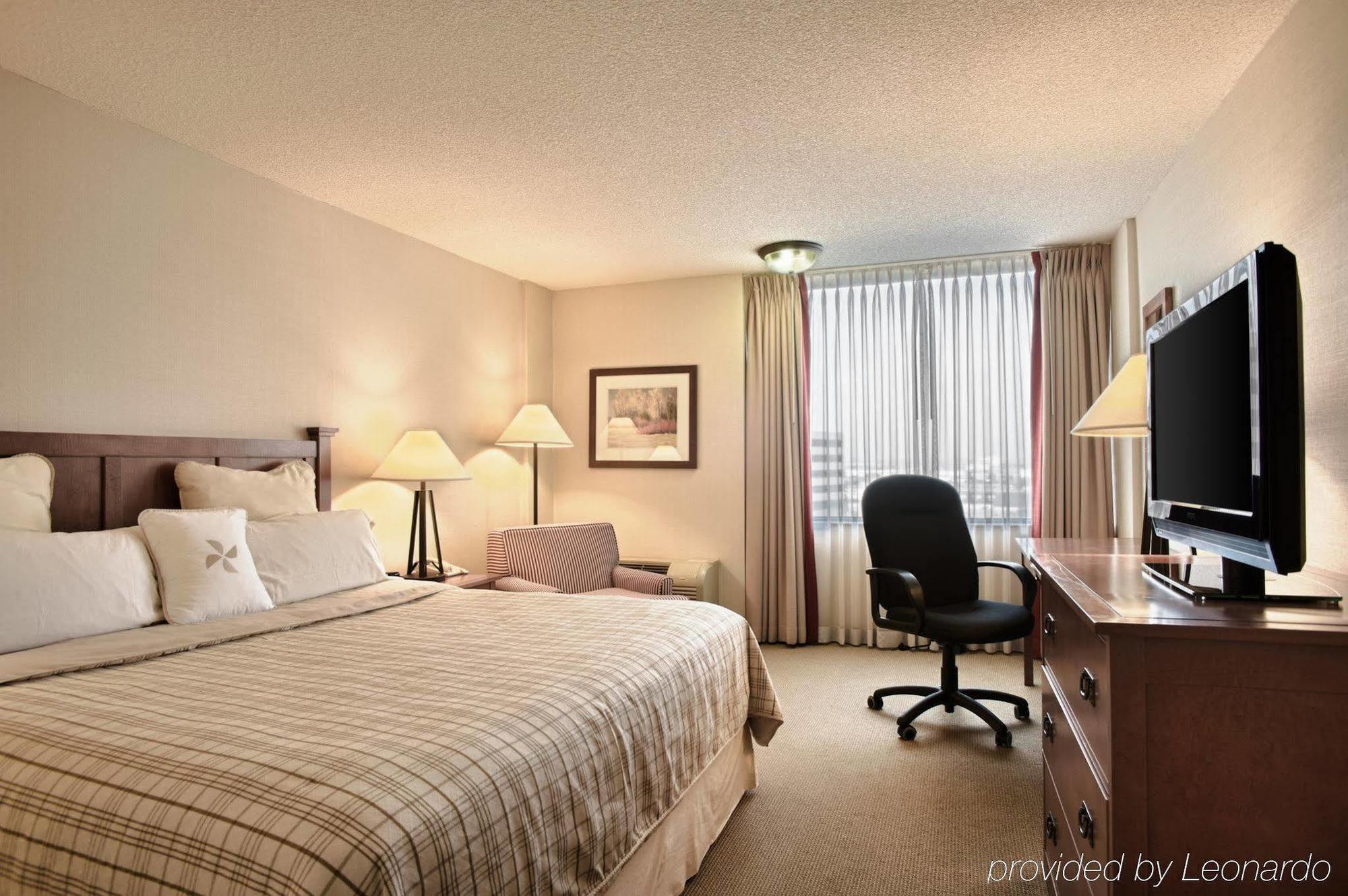 Four Points By Sheraton Toronto Airport Mississauga Exterior foto